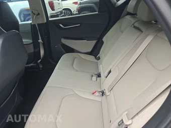 2023 Kia EV6 Wind - miniatura 13