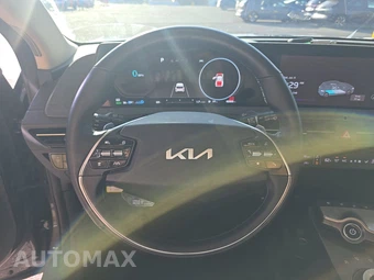 2023 Kia EV6 Wind - miniatura 10