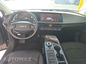 2023 Kia EV6 Wind - miniatura 11