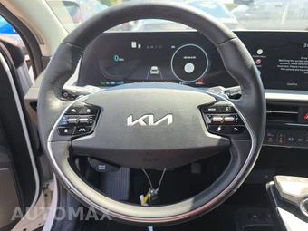 2023 Kia EV6 Wind - miniatura 10