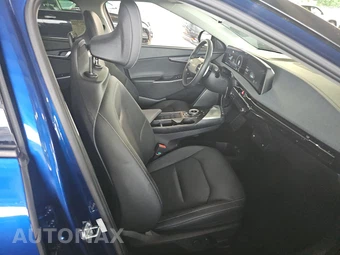 2023 Kia EV6 Wind - miniatura 8