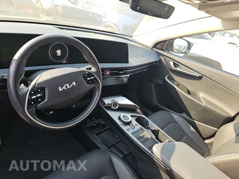 2023 Kia EV6 Wind - miniatura 11