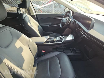 2023 Kia EV6 Wind - miniatura 8