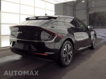 2023 Kia EV6 Wind - miniatura 4