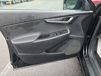 2023 Kia EV6 Wind - miniatura 9