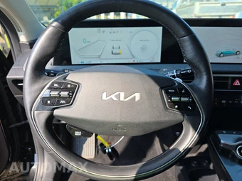 2023 Kia EV6 Wind - miniatura 10