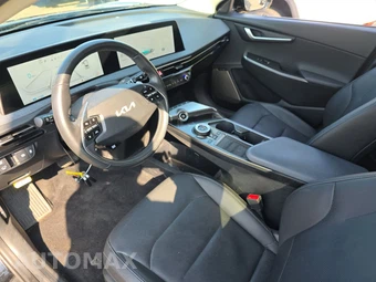 2023 Kia EV6 Wind - miniatura 7