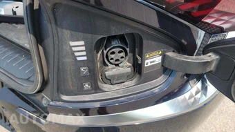 2023 Kia EV6 Wind - miniatura 23