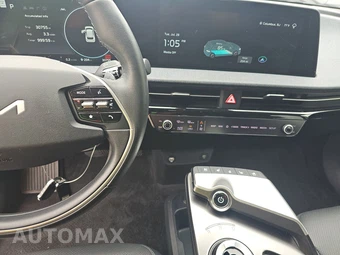 2023 Kia EV6 Wind - miniatura 11