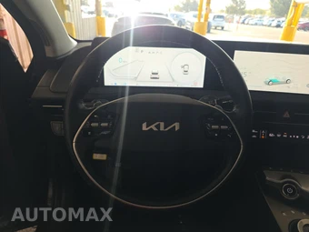 2023 Kia EV6 Wind - miniatura 10