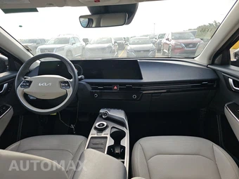 2023 Kia EV6 Wind - miniatura 11