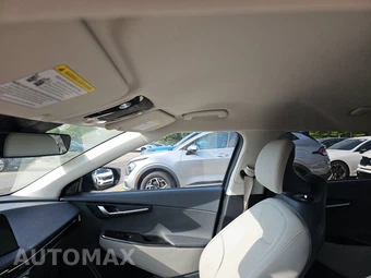 2023 Kia EV6 Wind - miniatura 19
