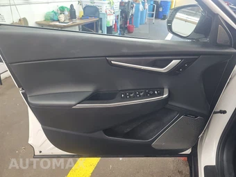 2023 Kia EV6 Wind - miniatura 9