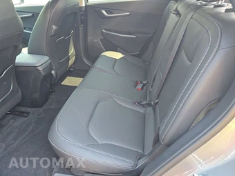 2023 Kia EV6 Wind - miniatura 13