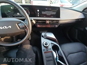 2023 Kia EV6 Wind - miniatura 11