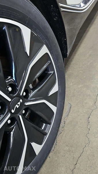 2023 Kia EV6 Wind – miniatura 21