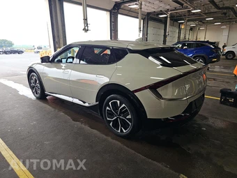 2023 Kia EV6 Wind – miniatura 6