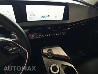 2023 Kia EV6 Wind - miniatura 11