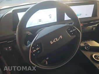 2023 Kia EV6 Wind - miniatura 10