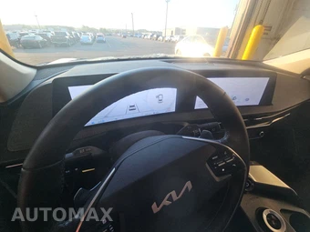 2023 Kia EV6 Wind - miniatura 11