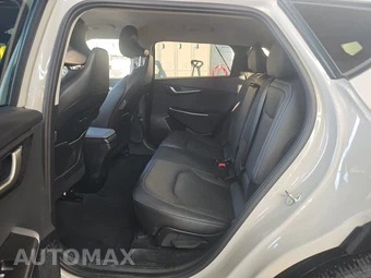 2023 Kia EV6 Wind - miniatura 13