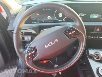 2023 Kia EV6 Wind - miniatura 10