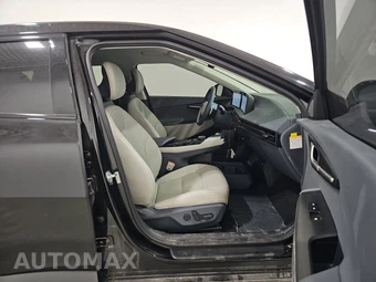 2023 Kia EV6 Wind - miniatura 8