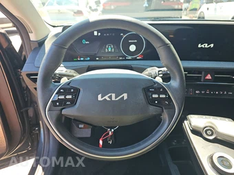 2023 Kia EV6 Wind - miniatura 10