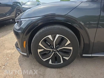 2023 Kia EV6 Wind - miniatura 17