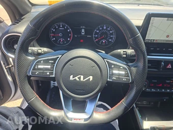 2023 Kia Forte GT - miniatura 10