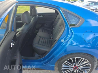 2023 Kia Forte GT – miniatura 10