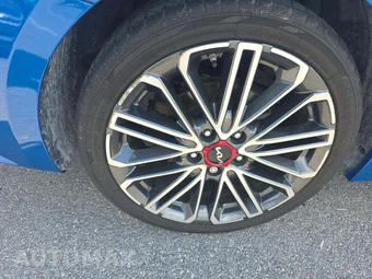 2023 Kia Forte GT – miniatura 22