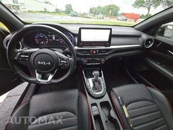 2023 Kia Forte GT - miniatura 10