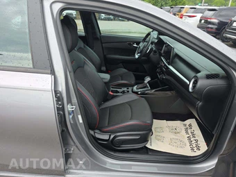 2023 Kia Forte GT - miniatura 15