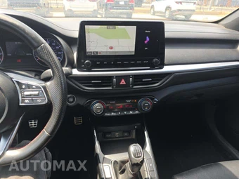 2023 Kia Forte GT - miniatura 10