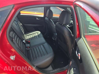 2023 Kia Forte GT - miniatura 16
