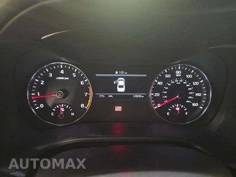 2023 Kia Forte GT - miniatura 9