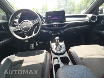 2023 Kia Forte GT – miniatura 11