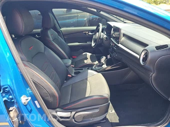 2023 Kia Forte GT – miniatura 8