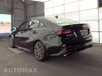 2023 Kia Forte GT – miniatura 6