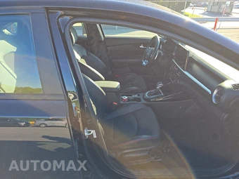 2023 Kia Forte GT – miniatura 8