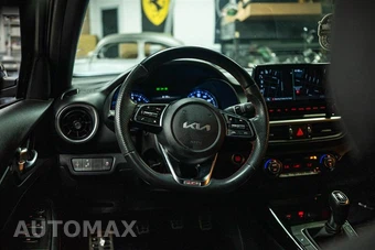 2023 Kia Forte GT - miniatura 15