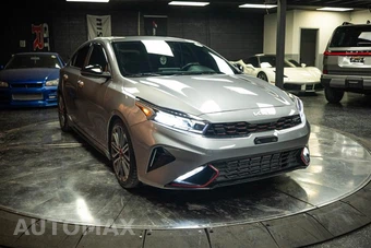 2023 Kia Forte GT - miniatura 5