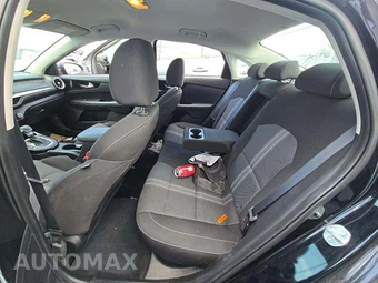 2023 Kia Forte GT-Line - miniatura 13