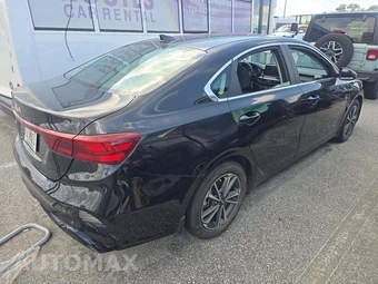 2023 Kia Forte GT-Line - miniatura 3
