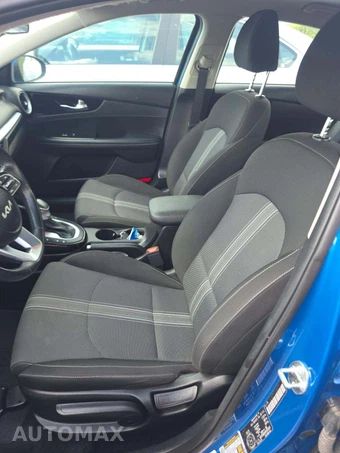 2023 Kia Forte GT-Line - miniatura 6
