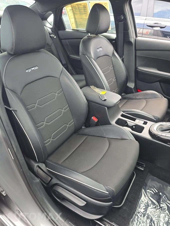2023 Kia Forte GT-Line - miniatura 18