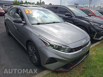 2023 Kia Forte GT-Line - miniatura 4