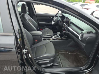 2023 Kia Forte GT-Line - miniatura 15