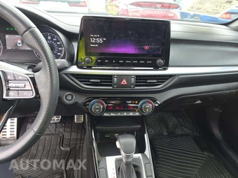2023 Kia Forte GT-Line - miniatura 7